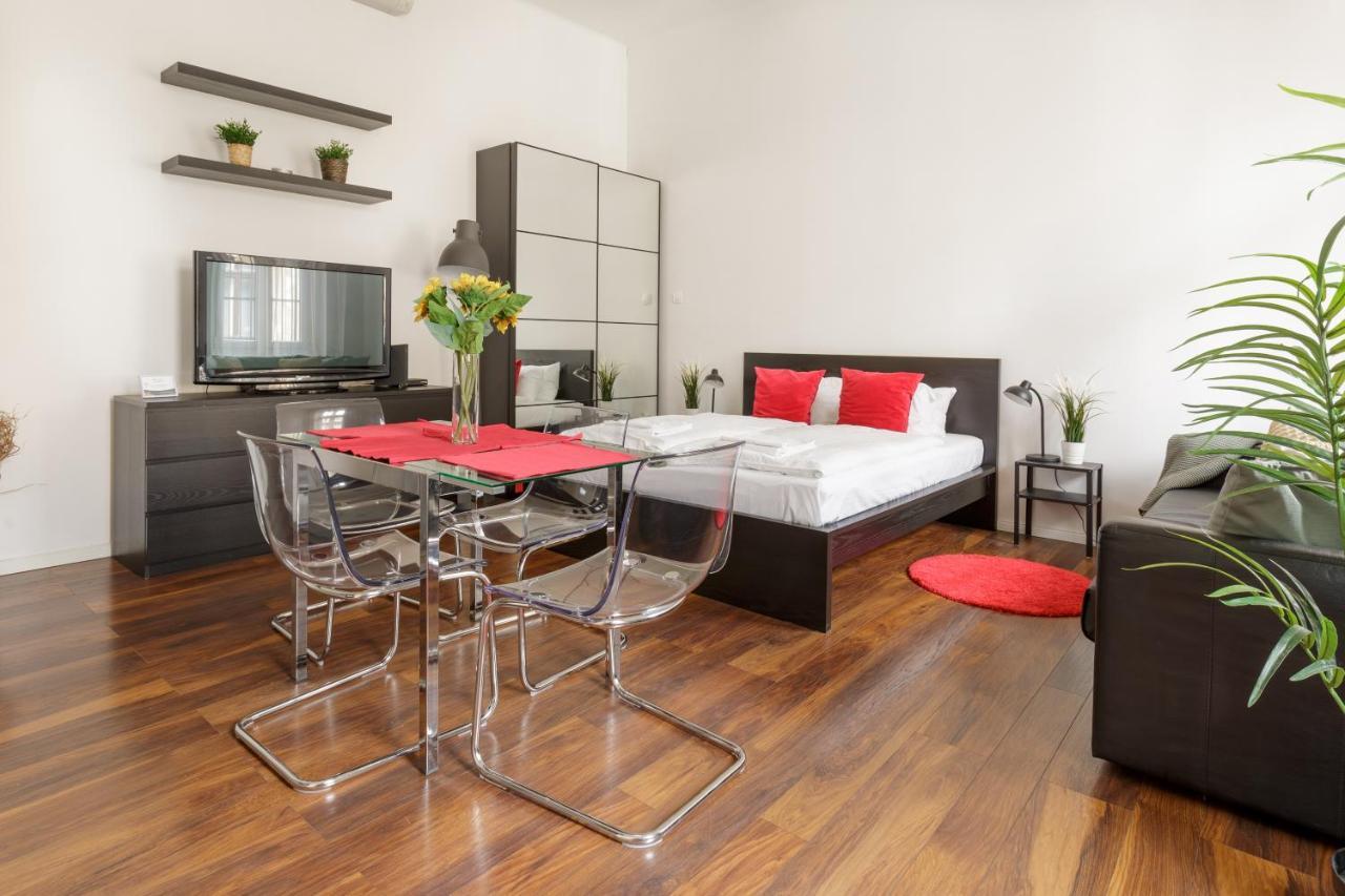 Red Dot Two - New Unit In The Heart Of Party Town Apartment Budapesta Exterior foto